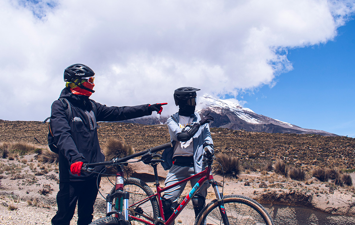 Travelers enjoying a guided Chimborazo adventure tour in Ecuador Travelers enjoying a guided Chimborazo adventure tour in Ecuador