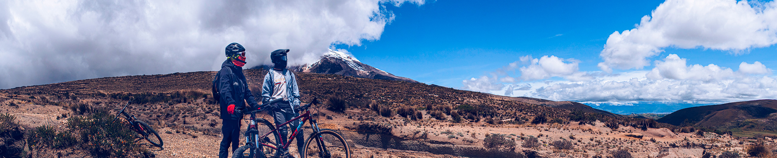 Hiking and mountain biking experience on Chimborazo volcano in Ecuador